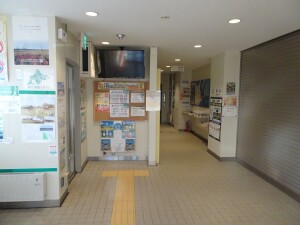 4日目　道の駅　内部